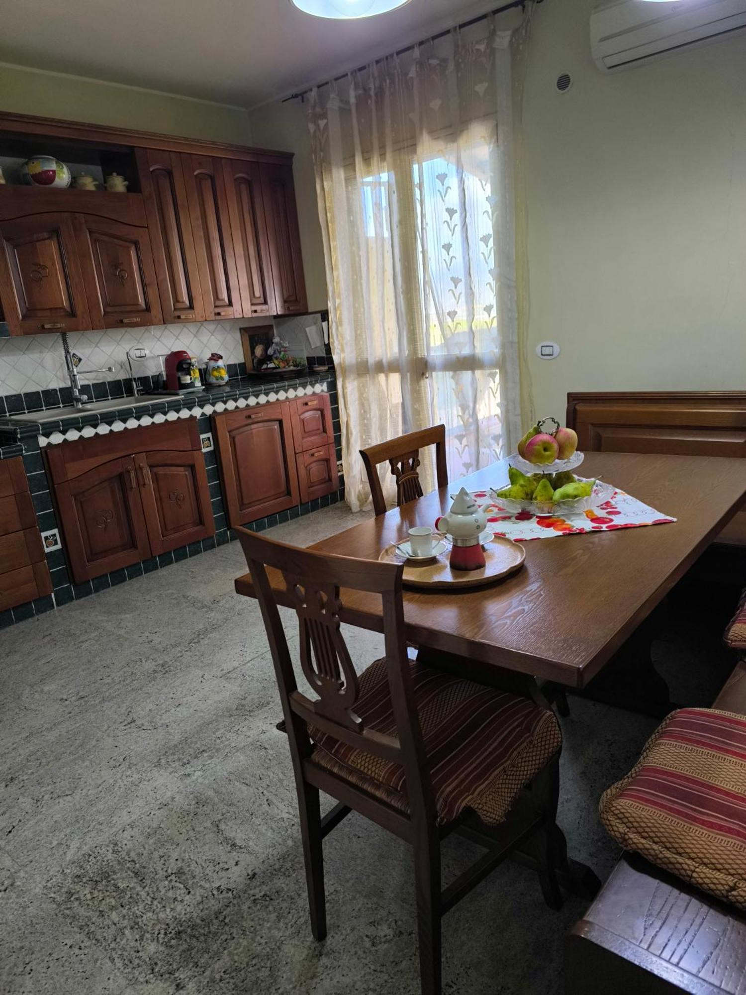 Bed And breakfast Kalinka Motta SantʼAnastasia Exterior foto